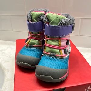 See Kai Run Gilman waterproof snow boots pink/teal, Size 7 US / 23 EU